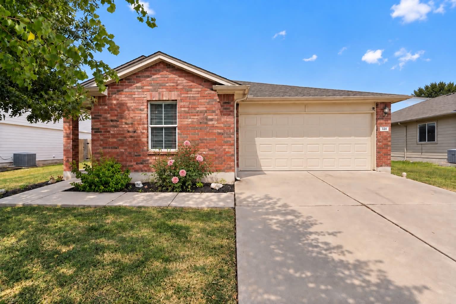 324  Almquist St, photo 3