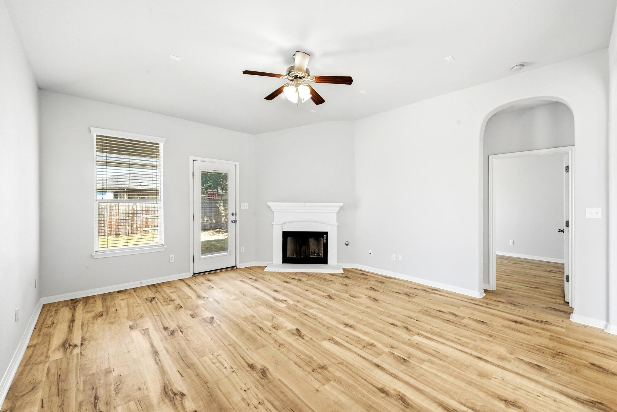 18608  Wind Valley Way, photo 8
