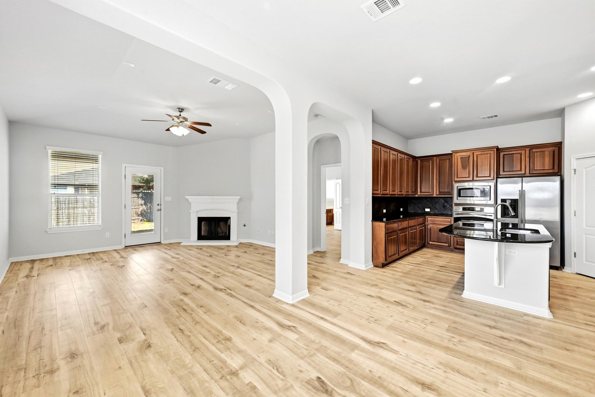 18608  Wind Valley Way, photo 10