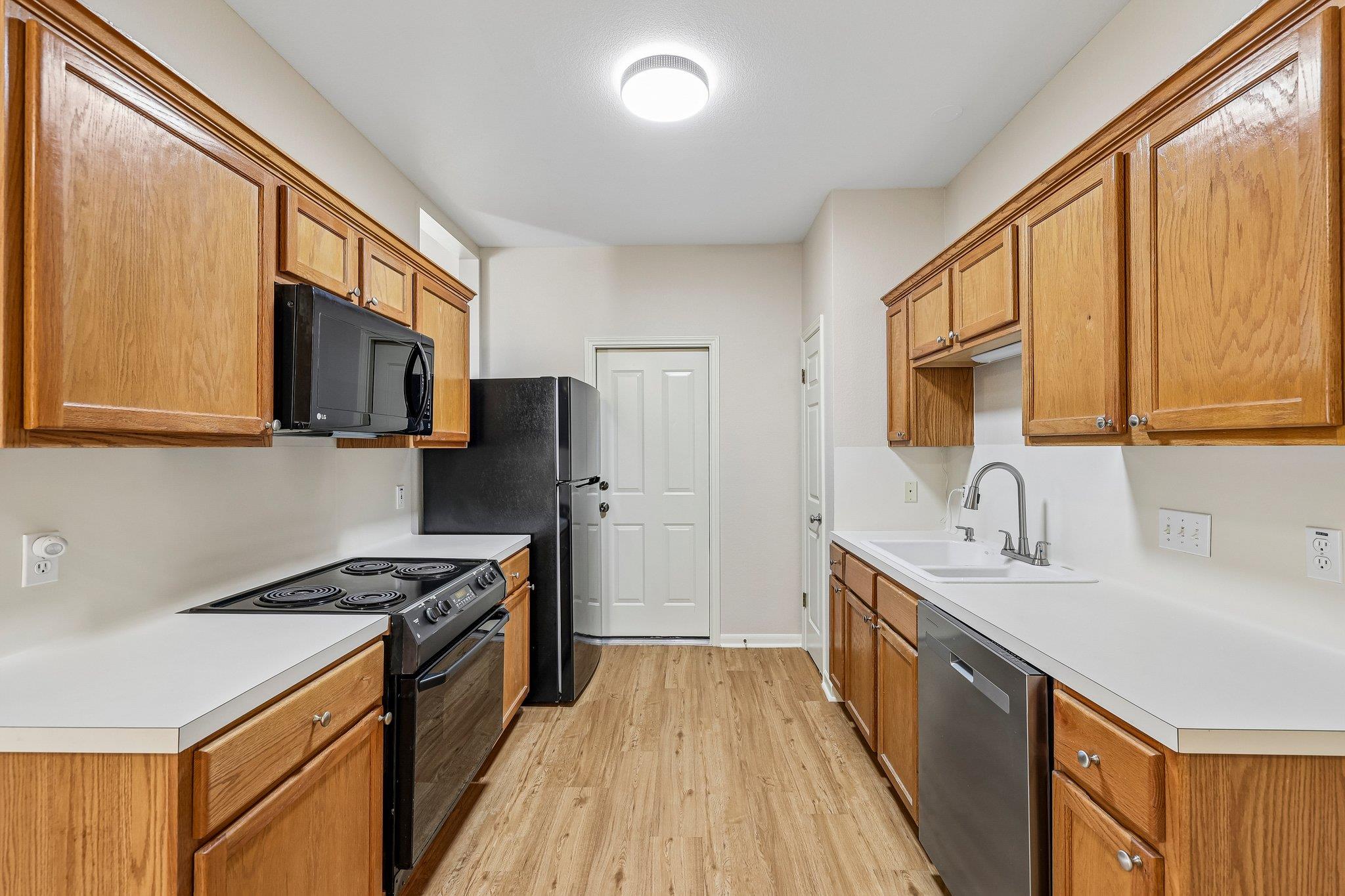 2409B  Curry Loop None, photo 6