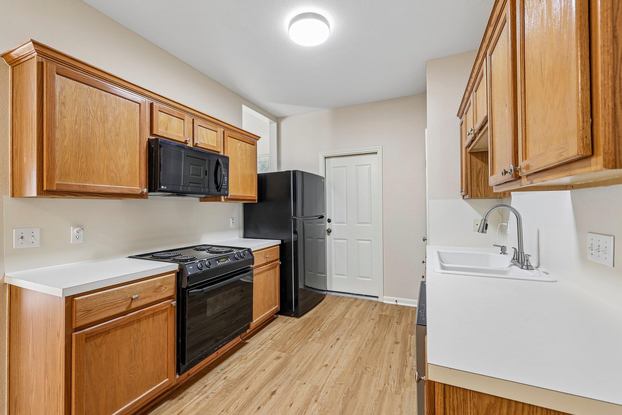 2409B  Curry Loop None, photo 8