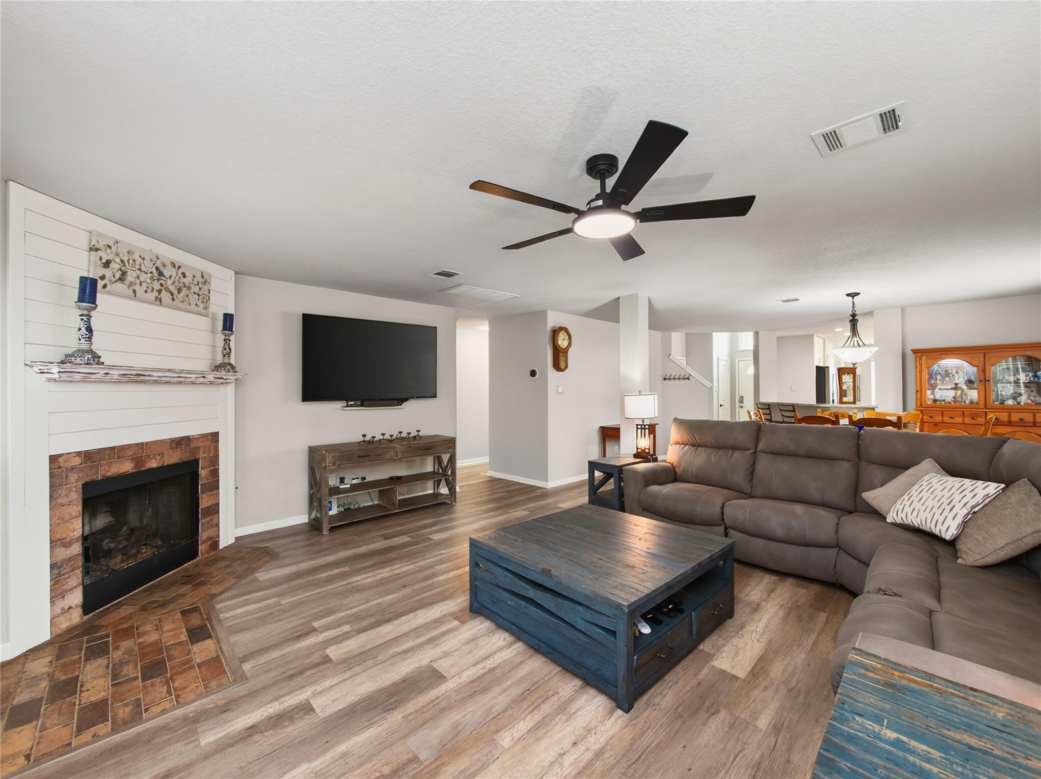 2510  Eastwood Ln, photo 5