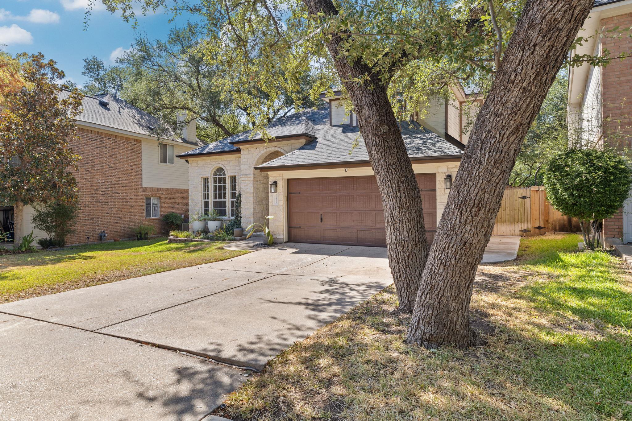 2211  Spring Hollow Path, photo 2