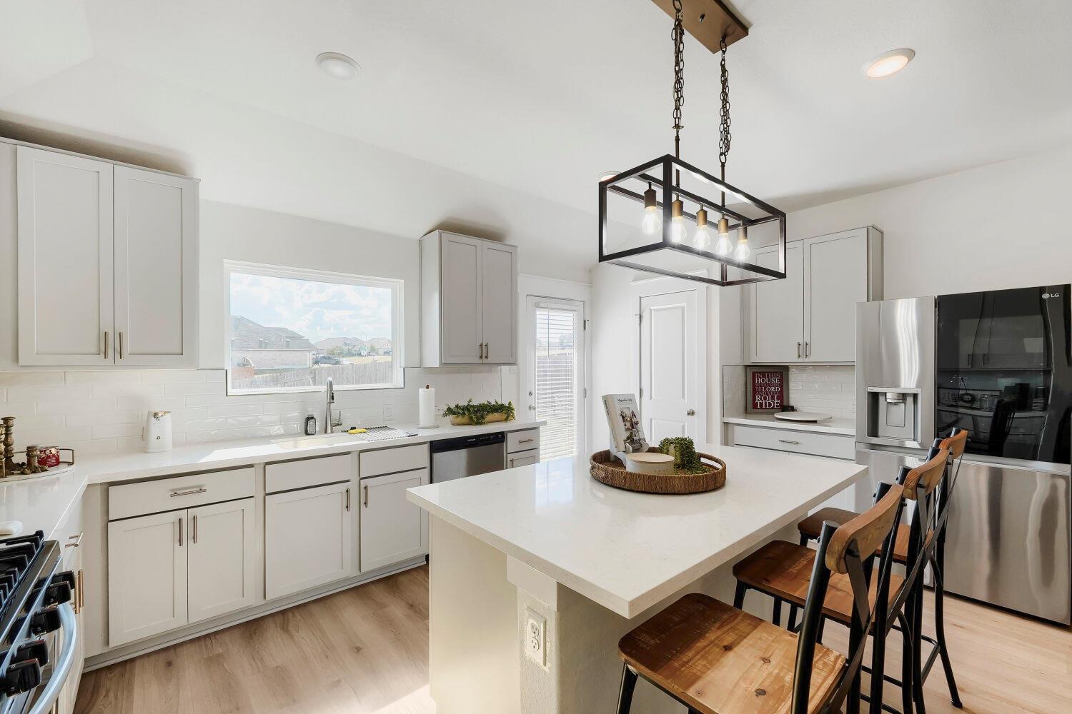 174  Shackleton Dr, photo 11