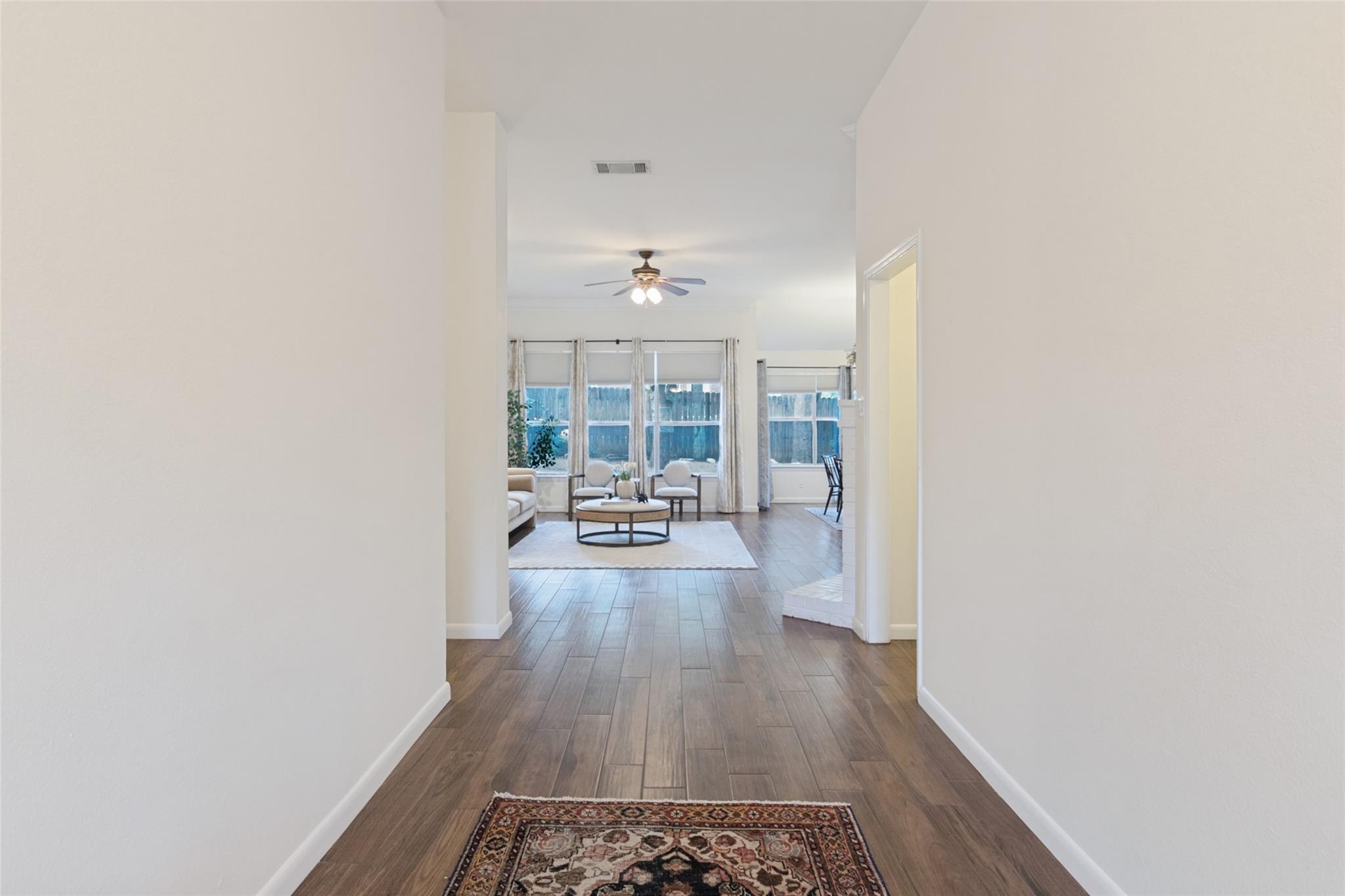 8104  Isaac Pryor Dr, photo 6