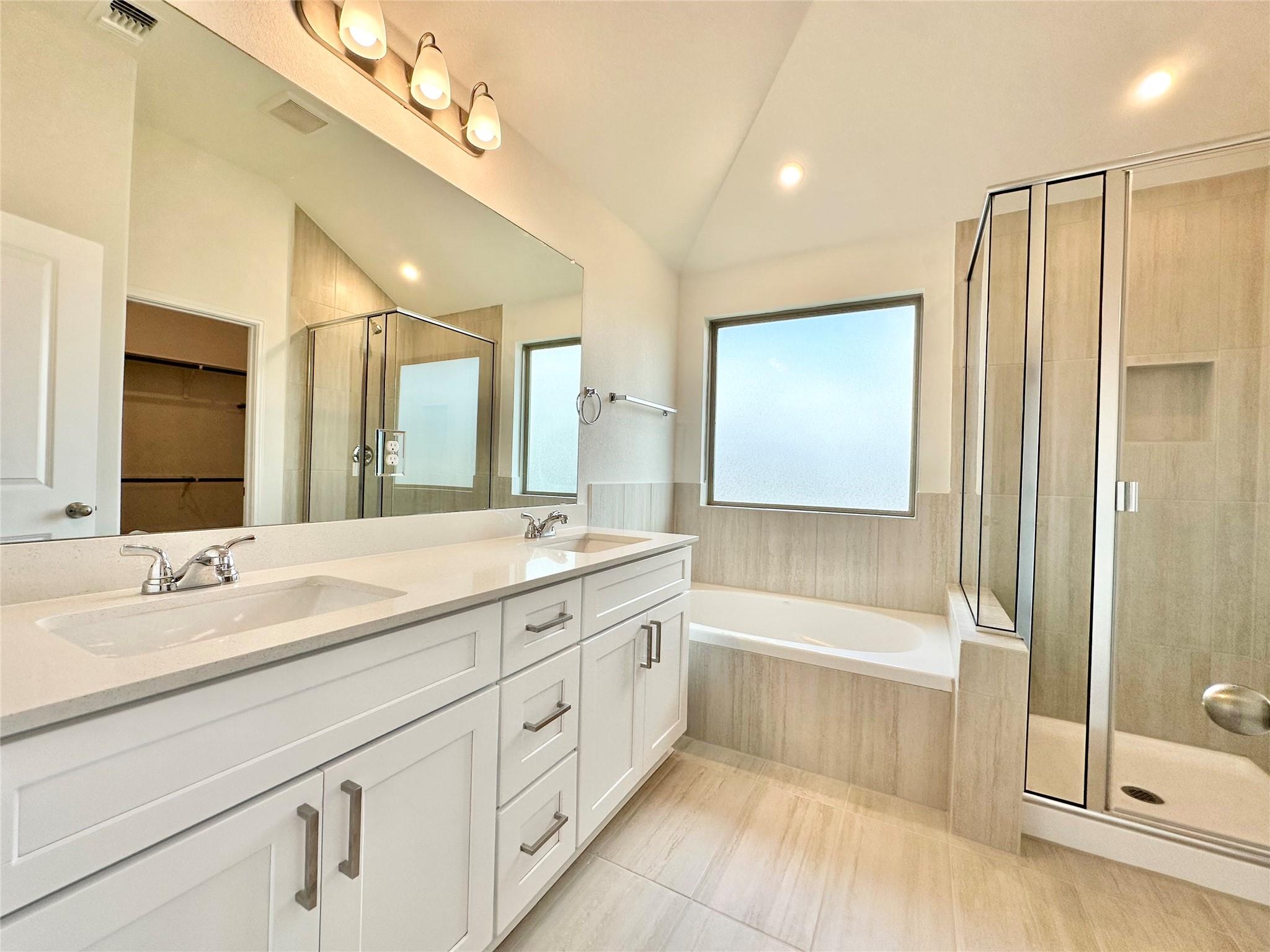 326  Dogvane Cir, photo 12