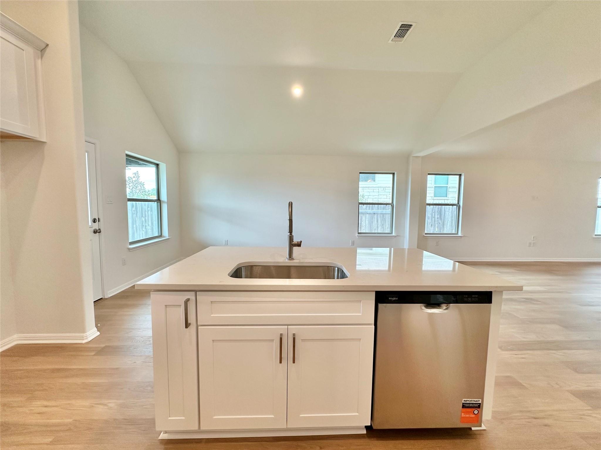 326  Dogvane Cir, photo 6