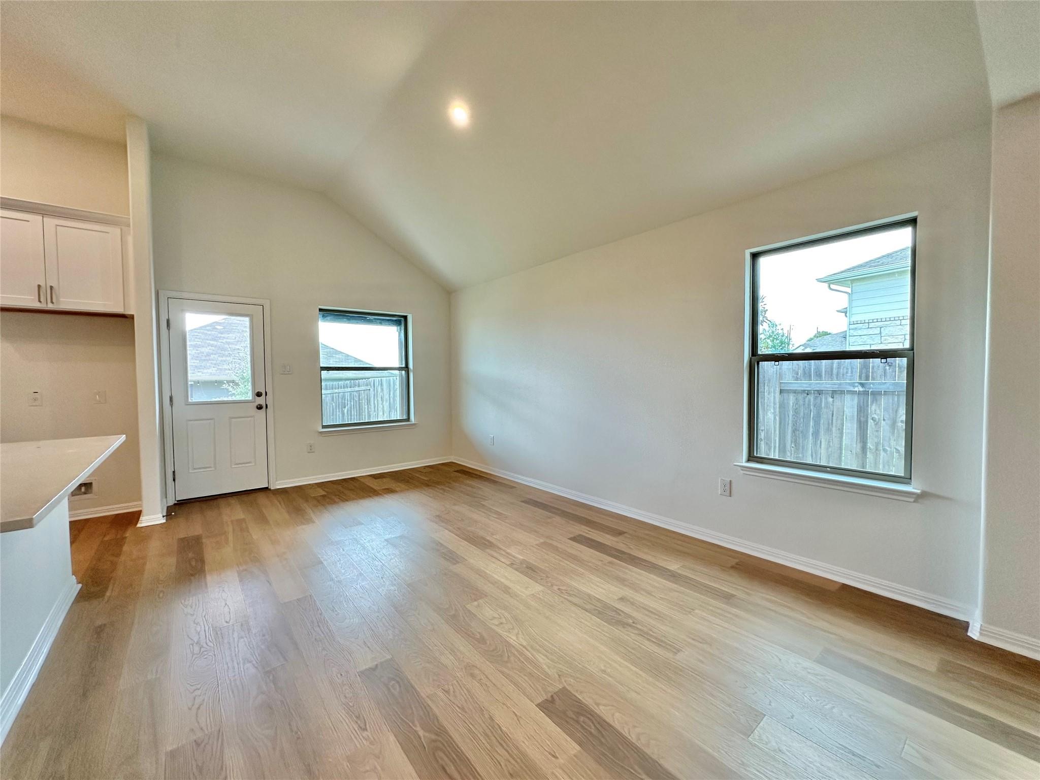 326  Dogvane Cir, photo 8