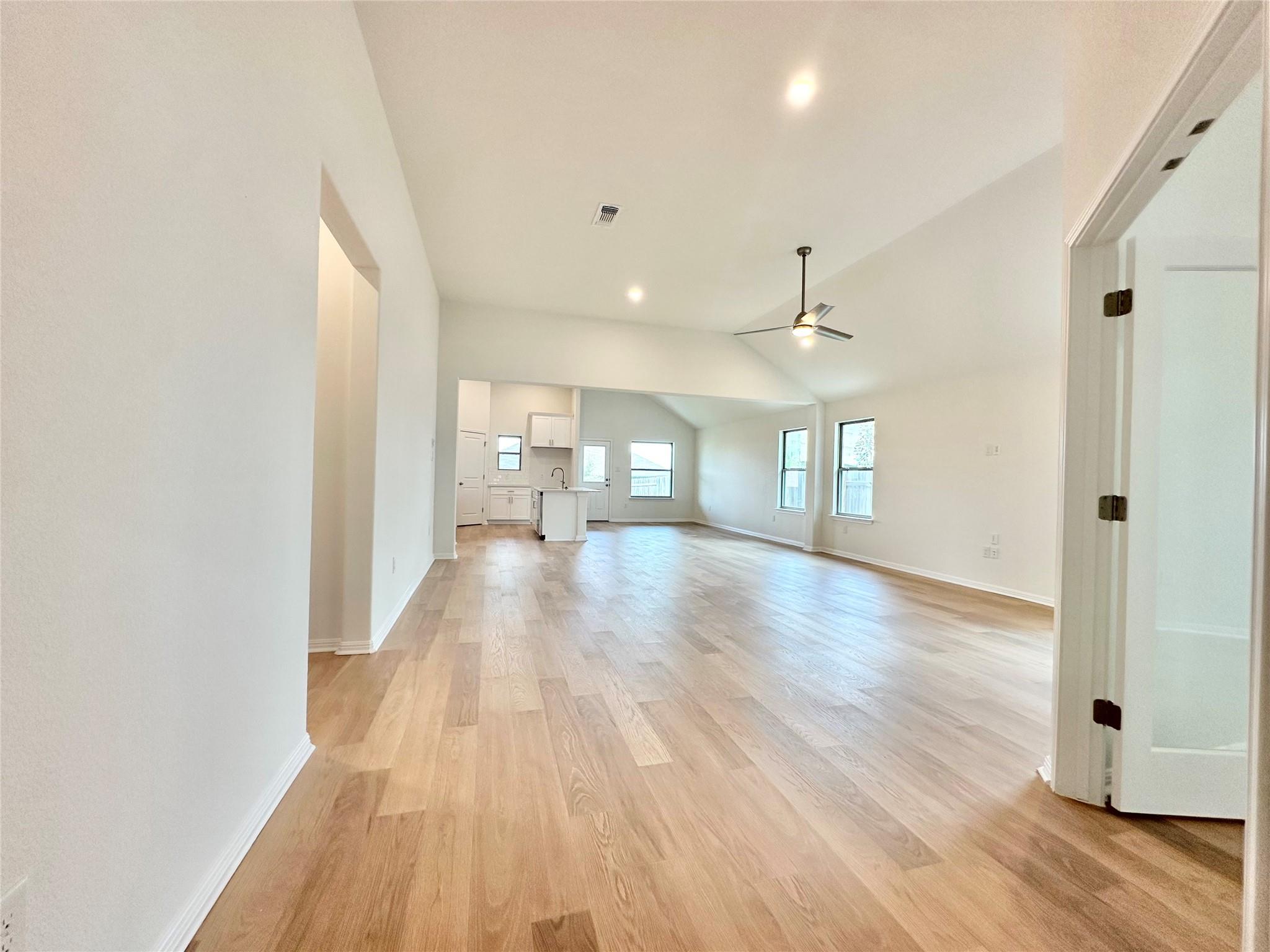 326  Dogvane Cir, photo 9