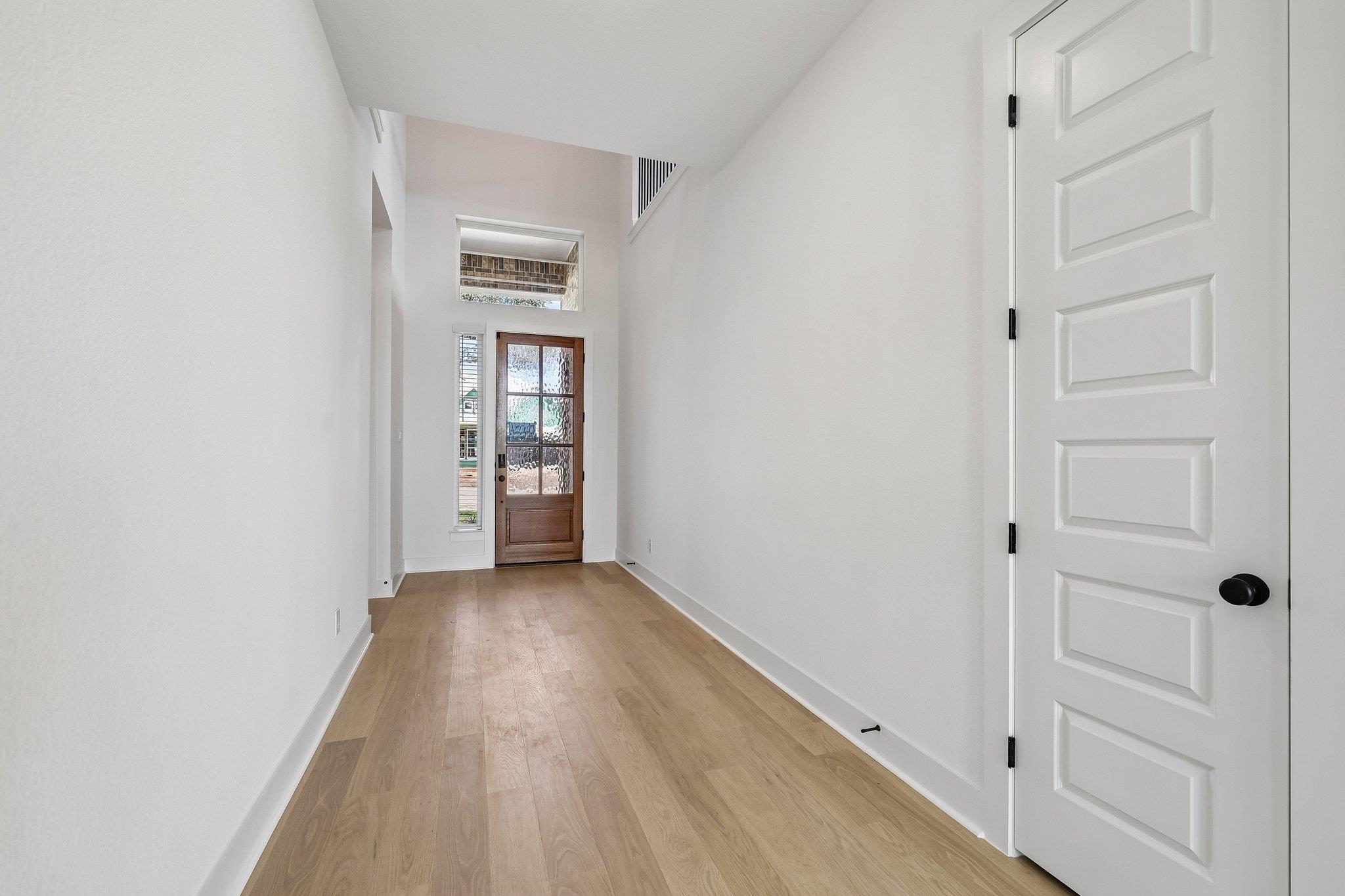 112 Brewer St photo 10