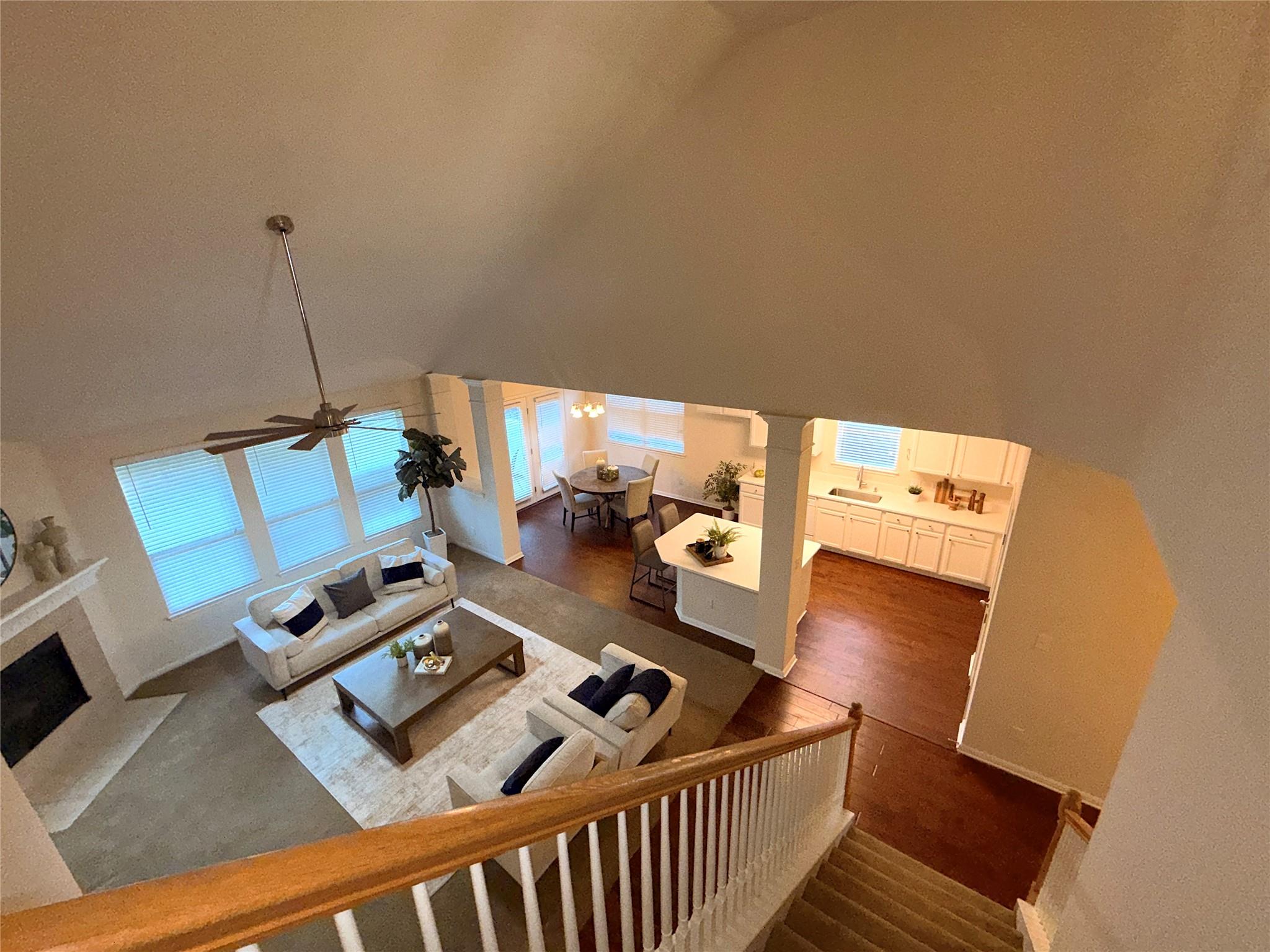 2225  Lou John St, photo 7