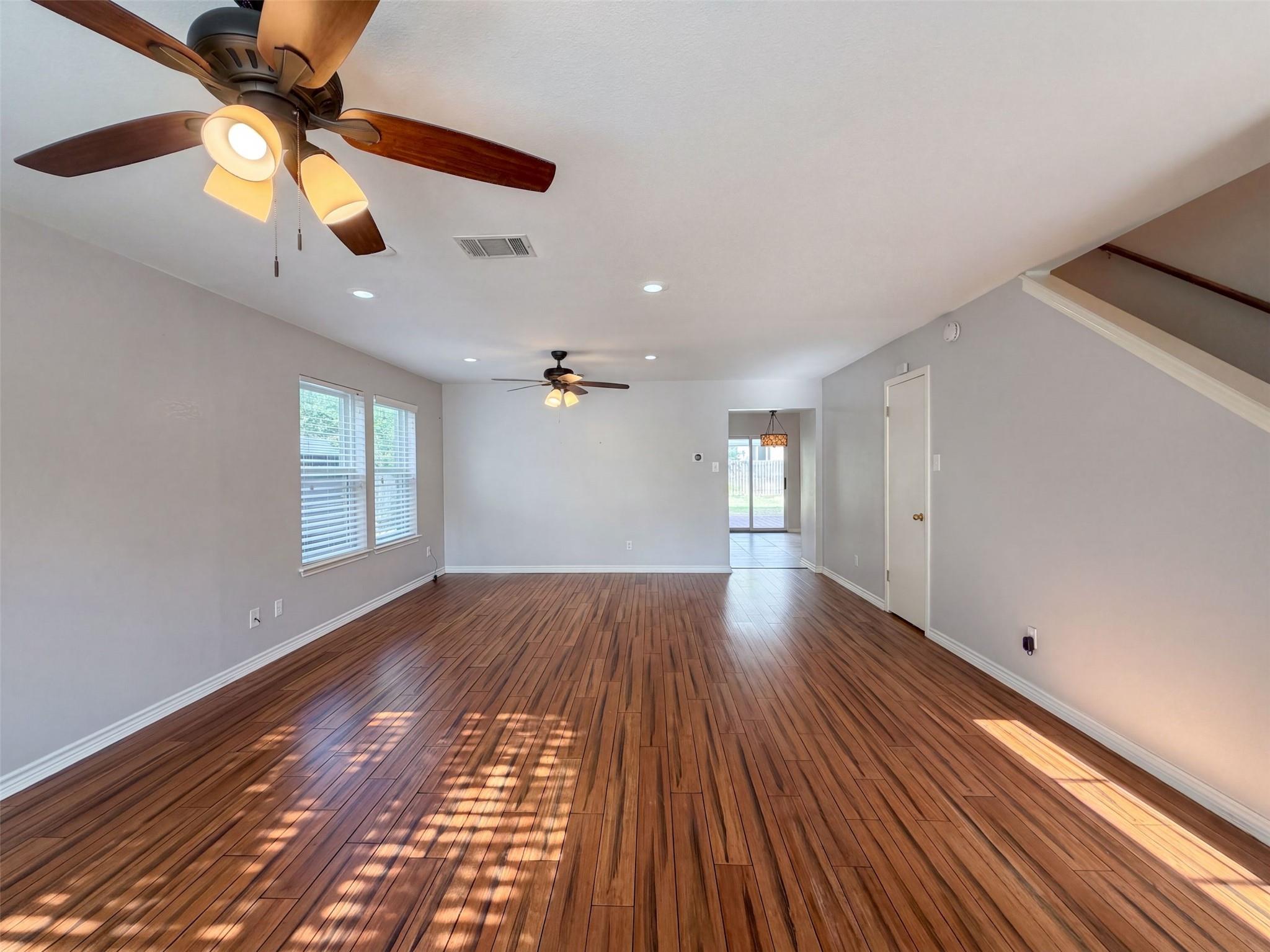 1722  Woods Blvd, photo 3