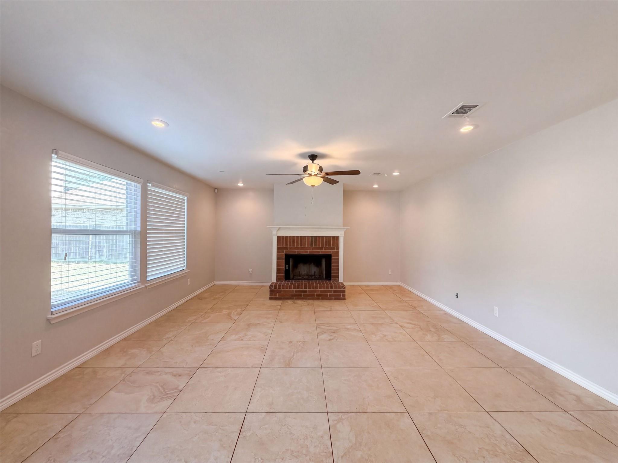 1722  Woods Blvd, photo 7