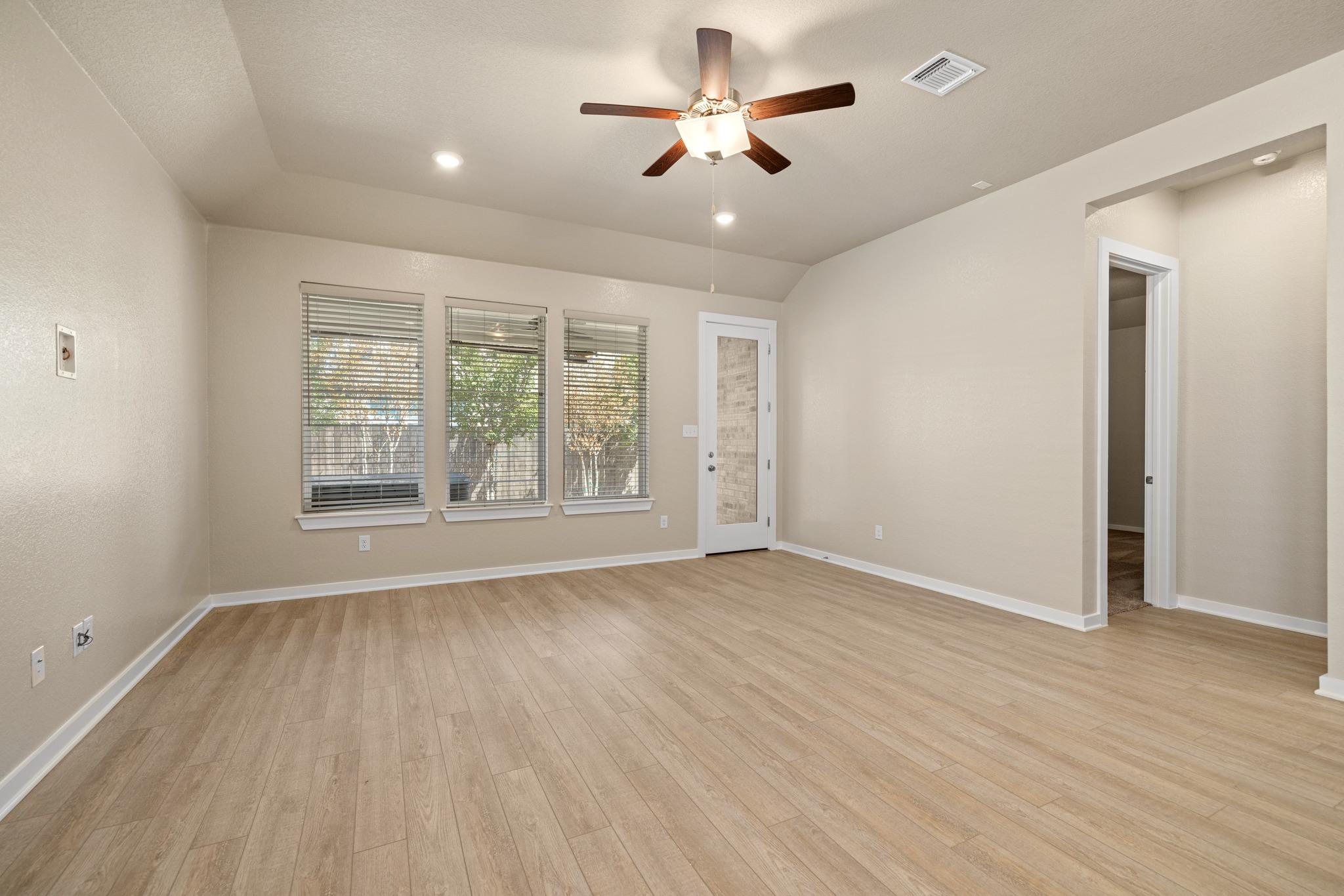 4317  Chapel Hill St, photo 9