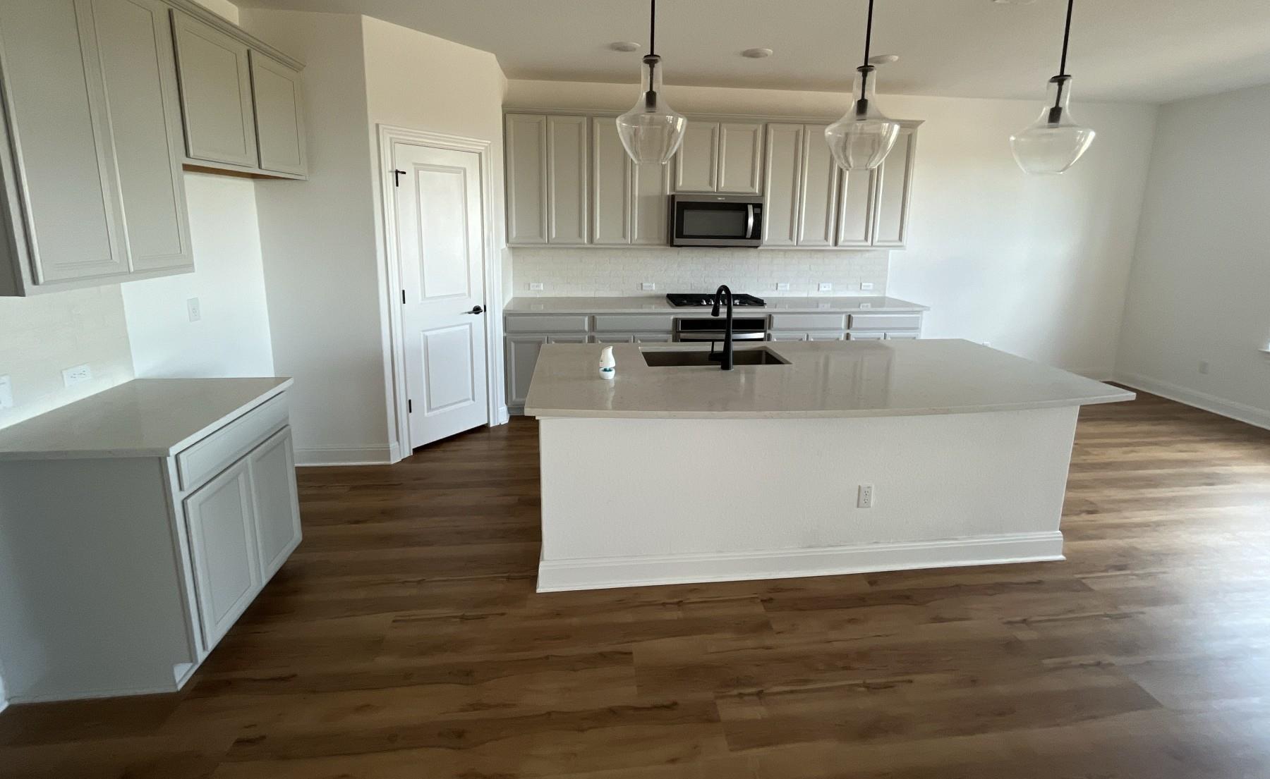 424  Turnbuckle Bnd, photo 3