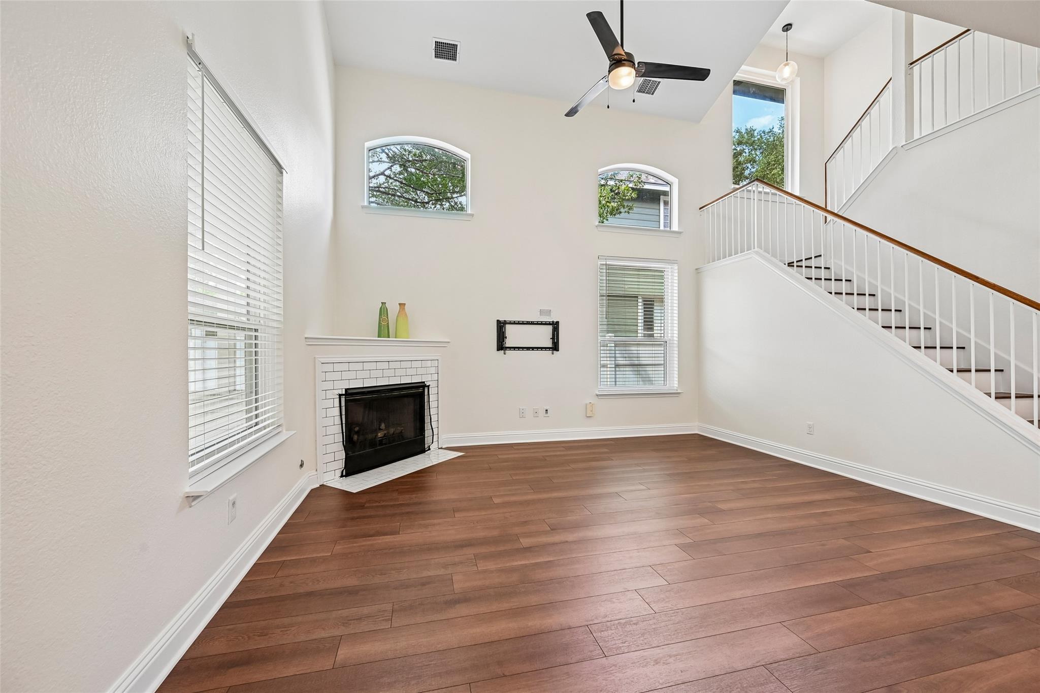 4719  Mather None, photo 9