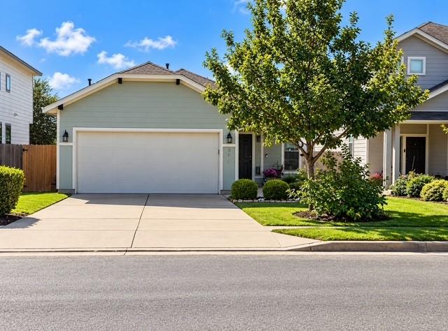 204  Twisted Oaks Ln, photo 4