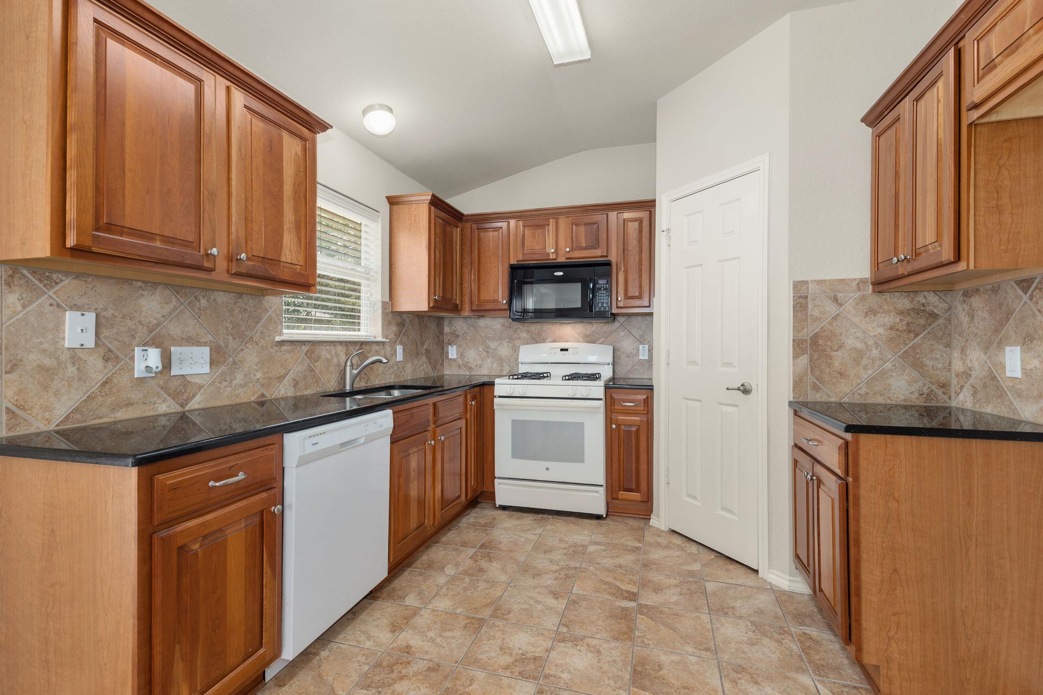 2013  Jim Craig Ct, photo 12