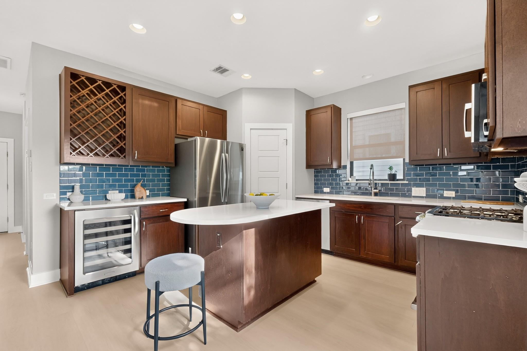 1417  Lorraine Loop  #1417, photo 9