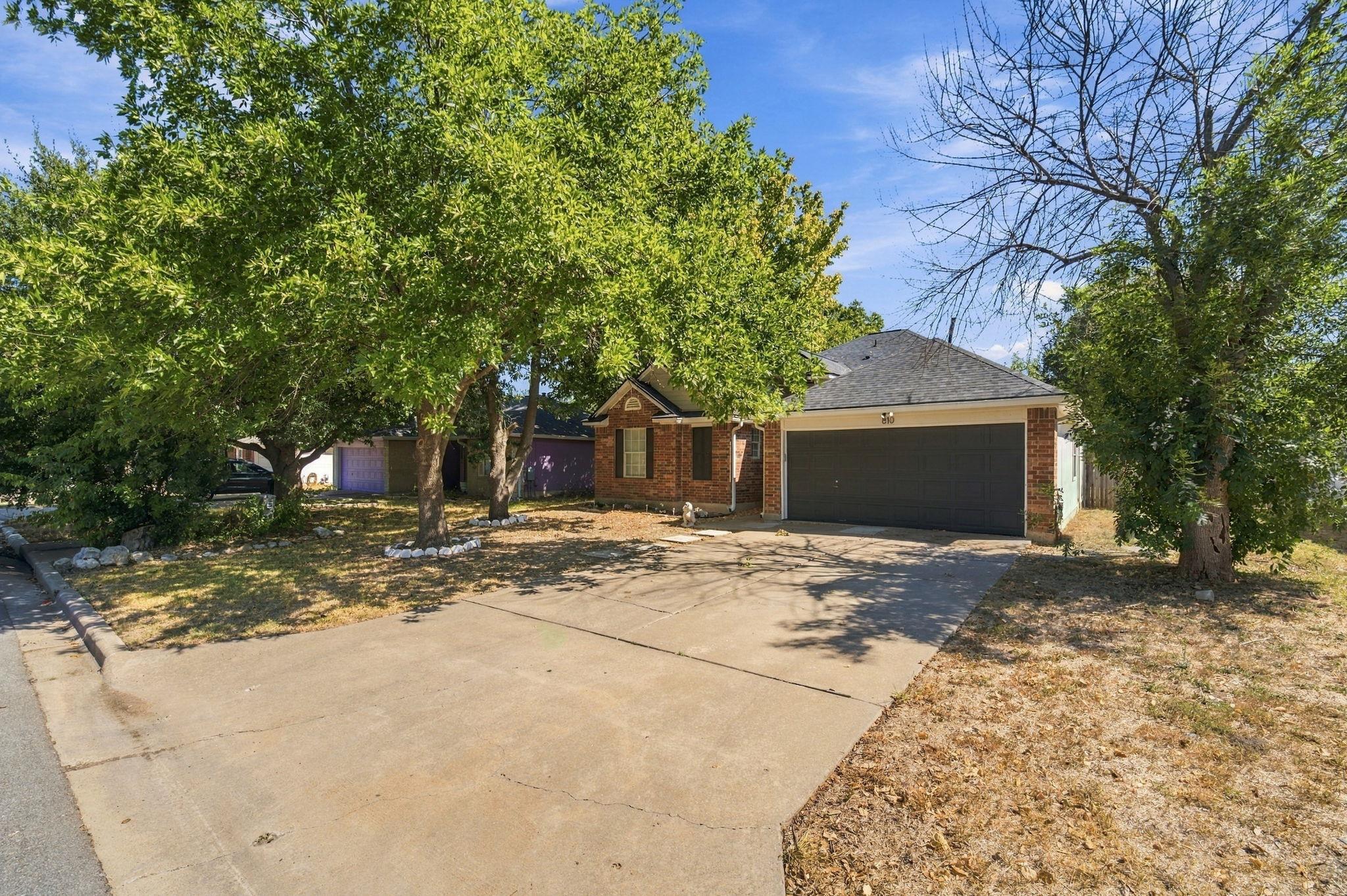 810  Honeysuckle Dr, photo 8
