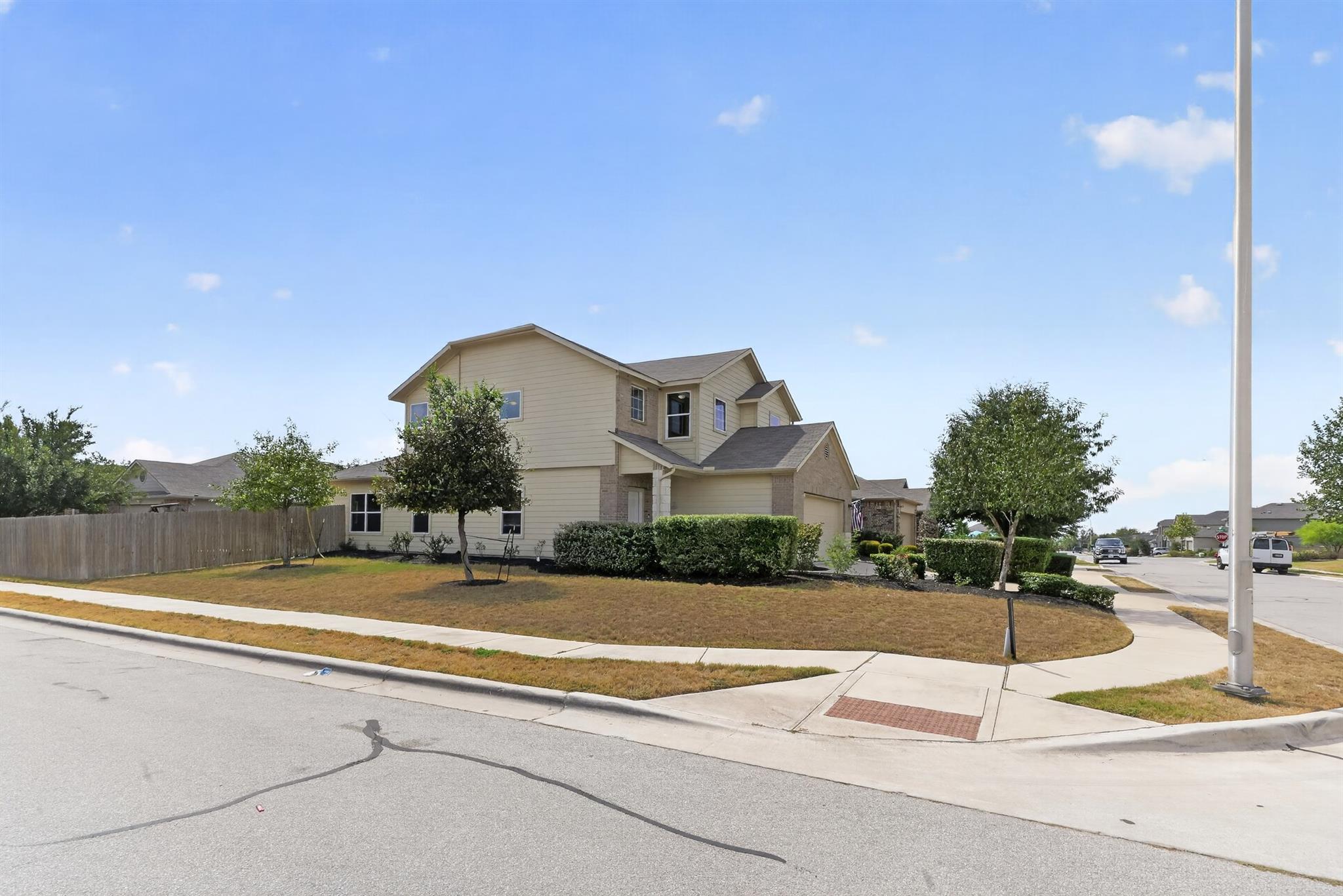 14513  Pernella Rd, photo 4
