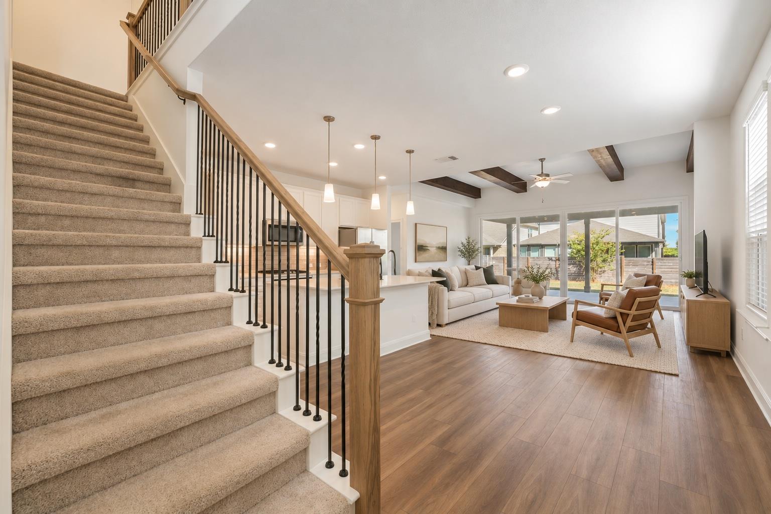 301  Harbors Ln, photo 2