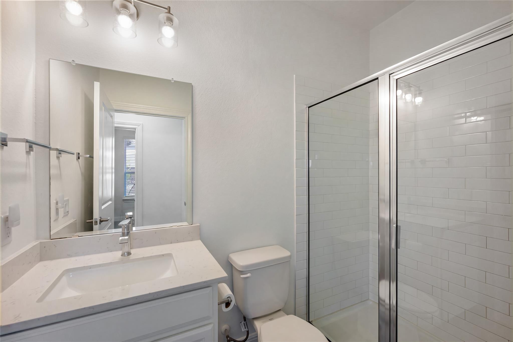 301  Harbors Ln, photo 11