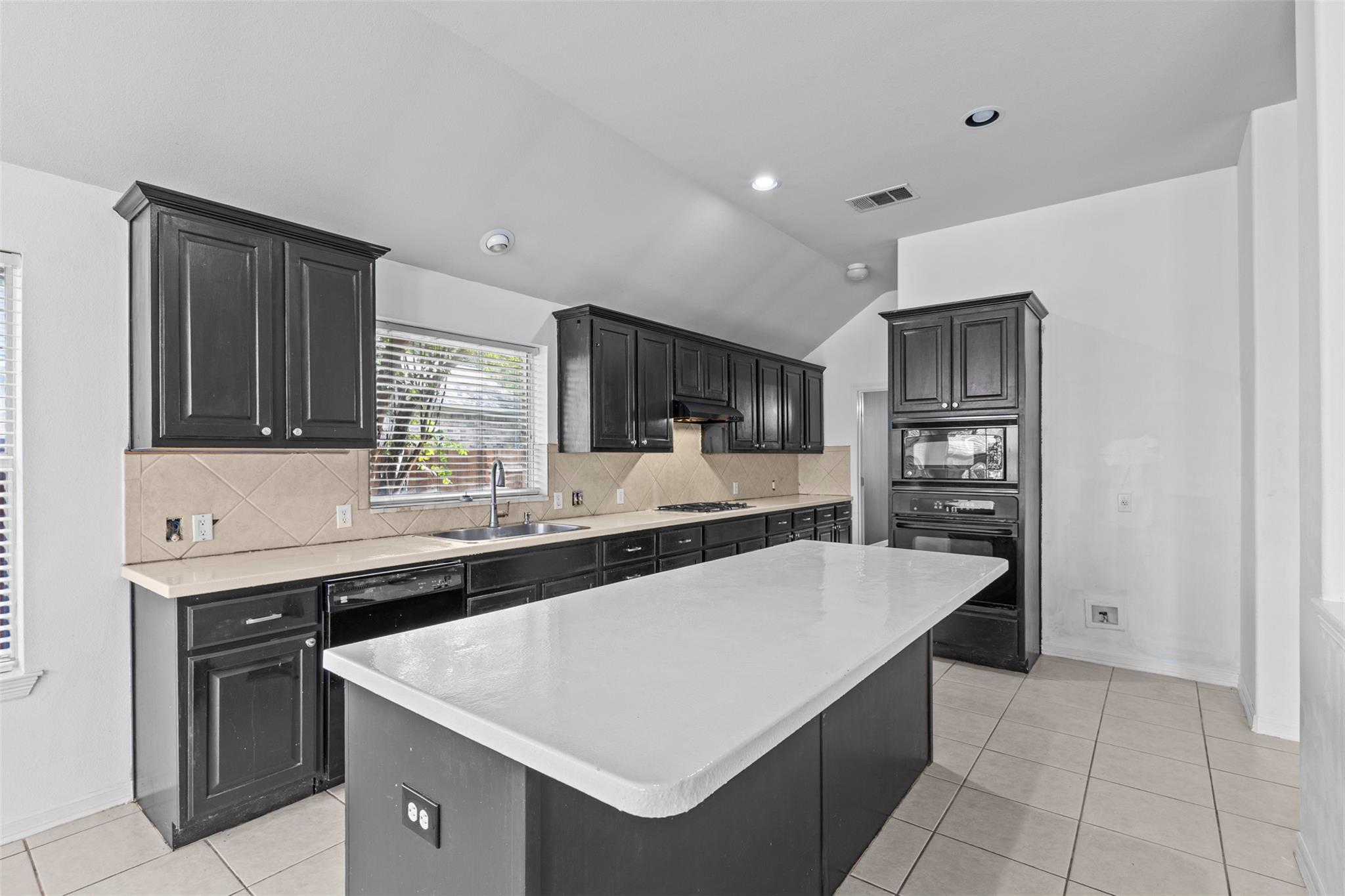 11708  Pillion Pl, photo 9