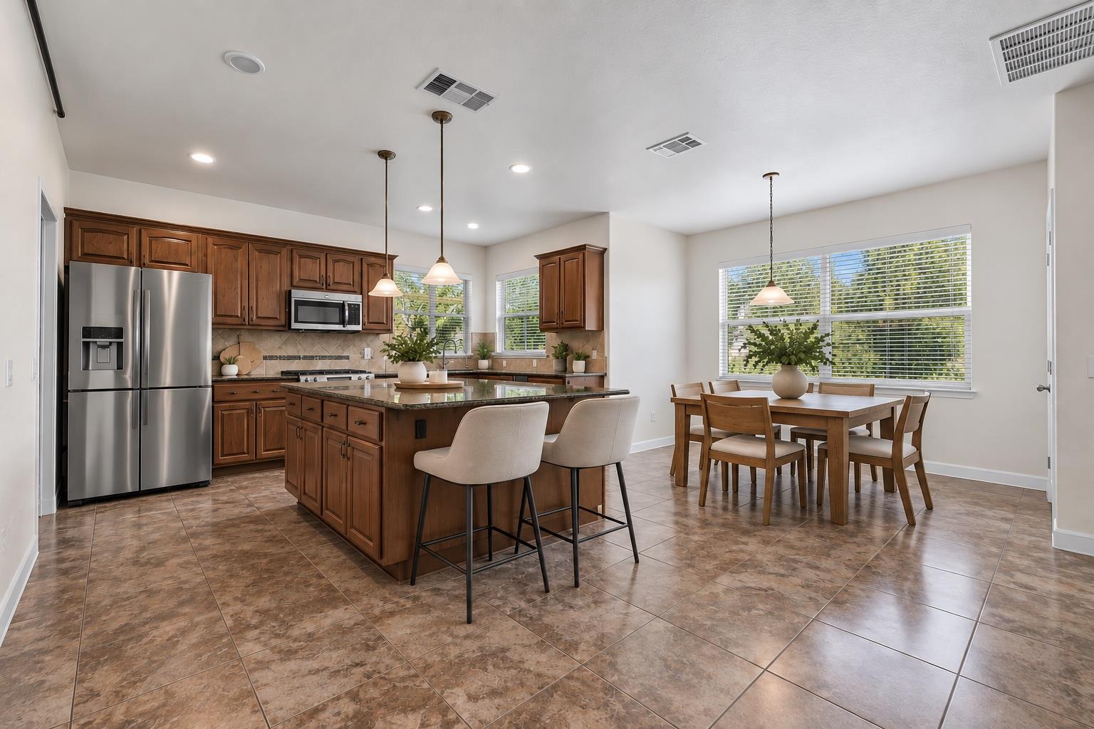 606  Irvin Dr, photo 4