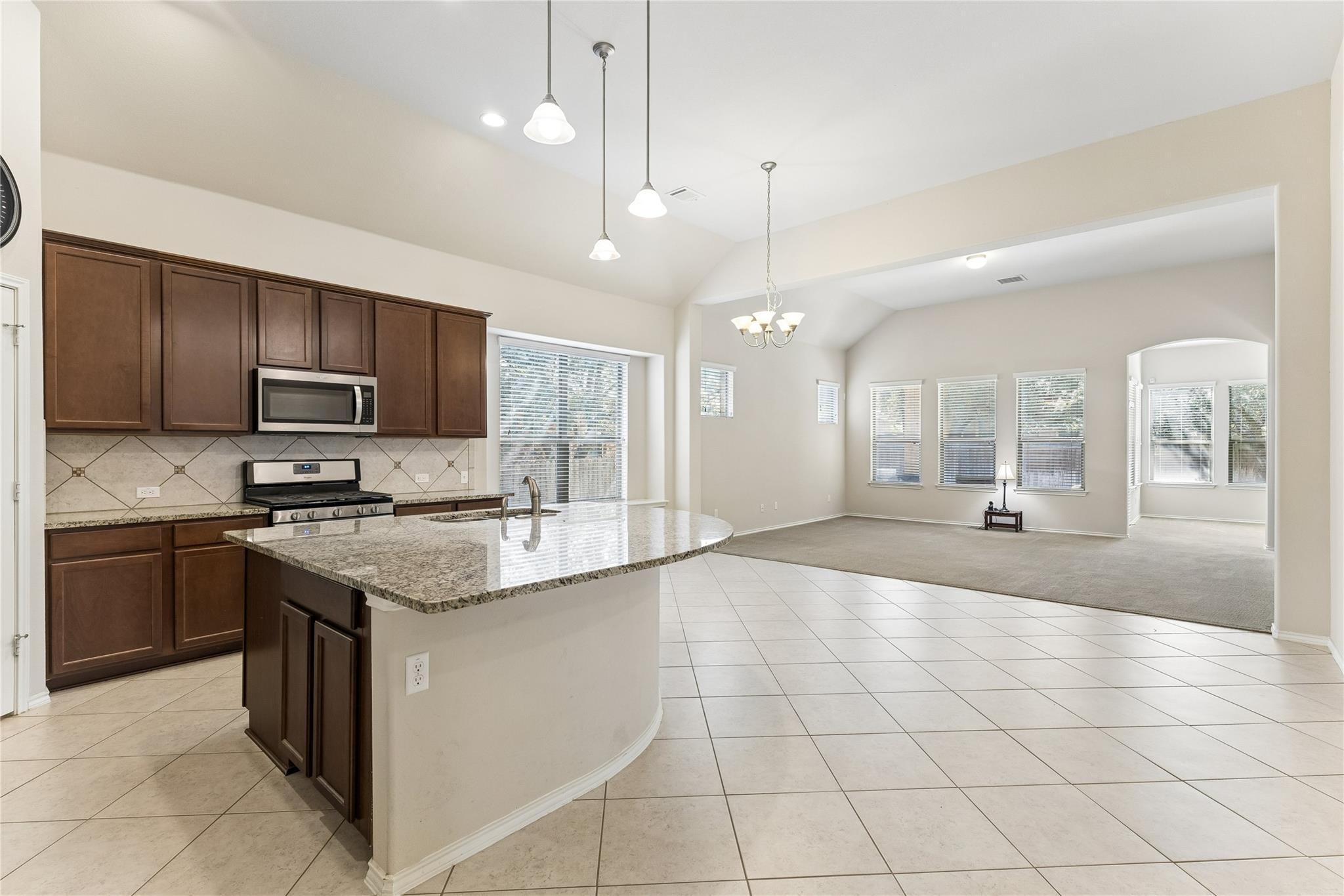 505  Cerezo Dr, photo 2