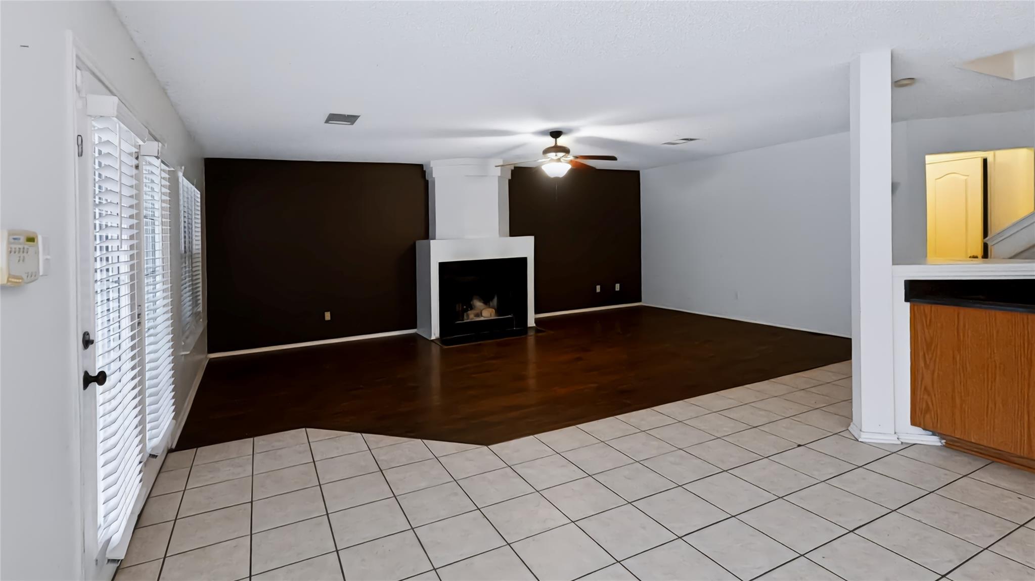 1112  Welch Way, photo 5