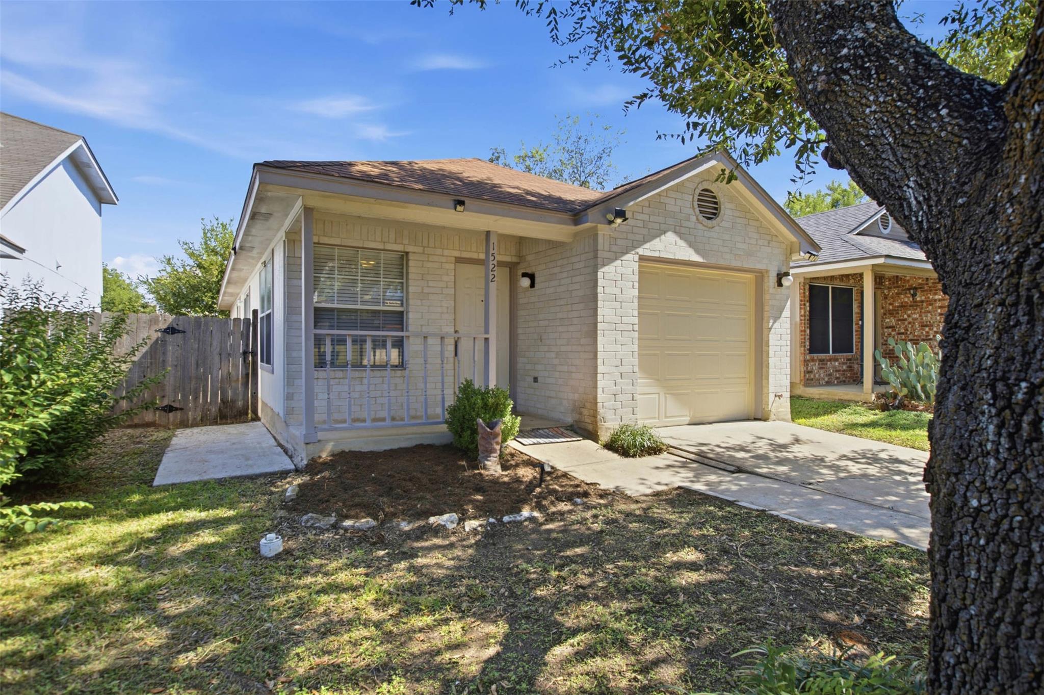 1522  Parkfield Cir, photo 4
