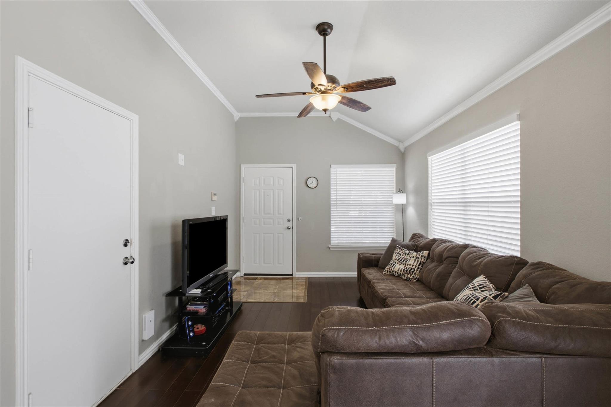 1522  Parkfield Cir, photo 8