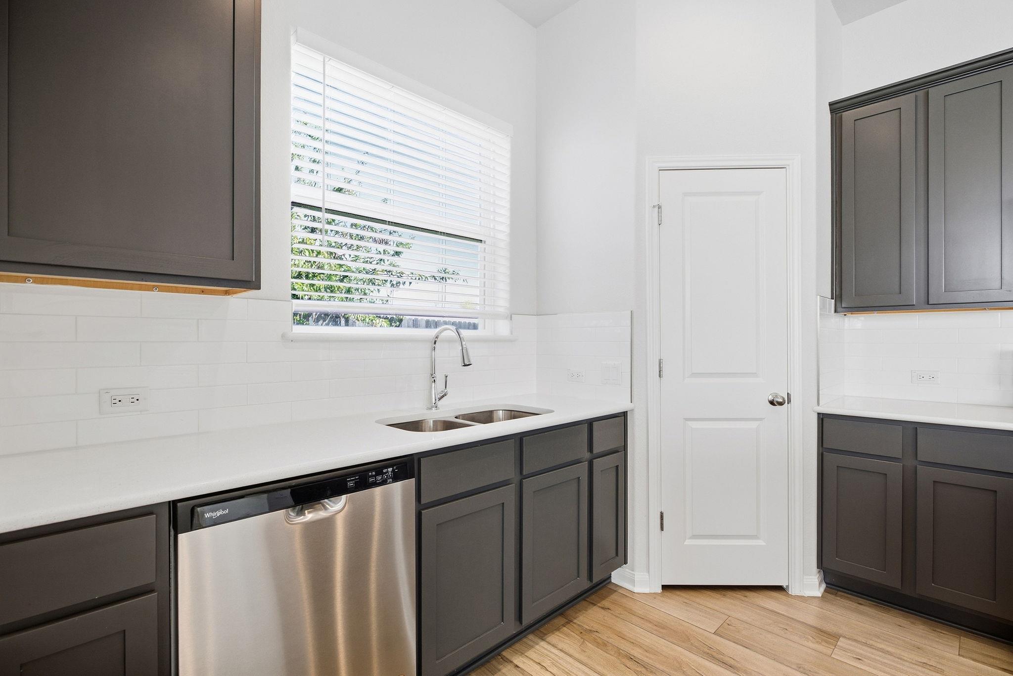 8648  Wellspring Loop, photo 9