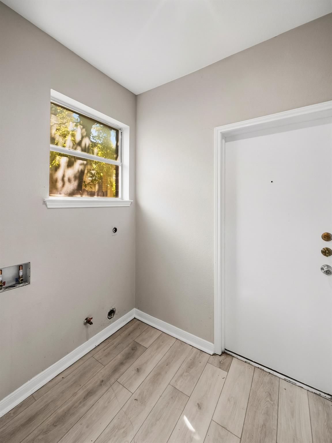 6706  Carisbrooke Ln, photo 11