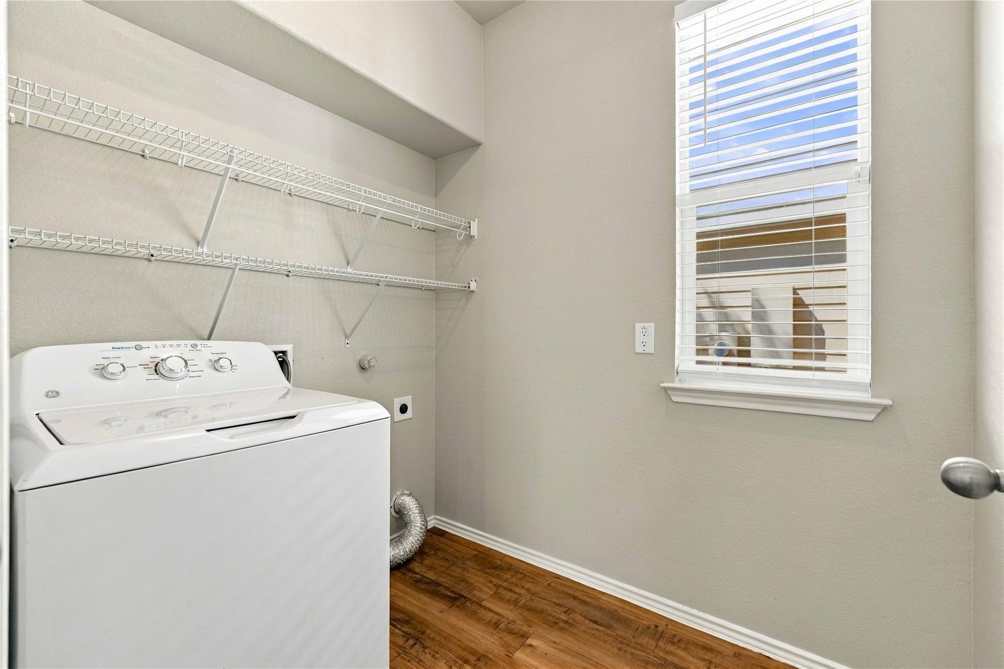 809  Craters Of The Moon Blvd, photo 12