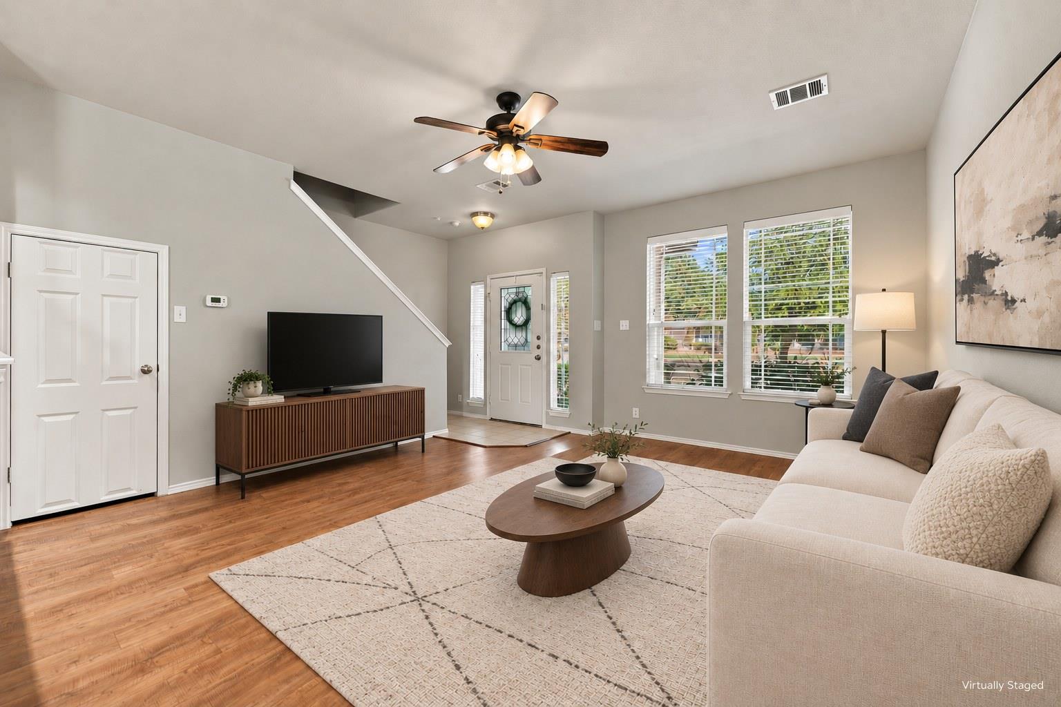 809  Craters Of The Moon Blvd, photo 5