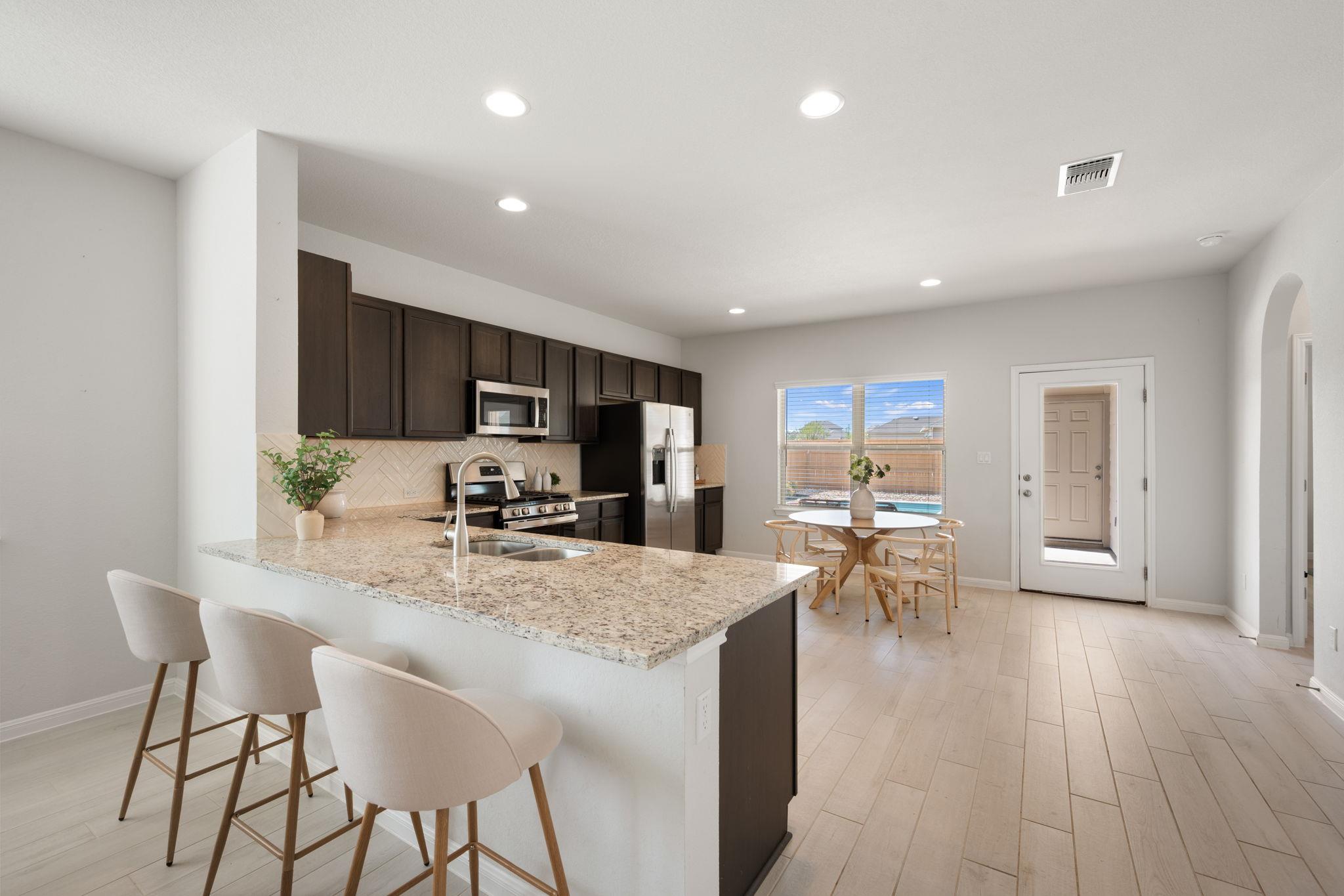 721  Paddock Ln, photo 12