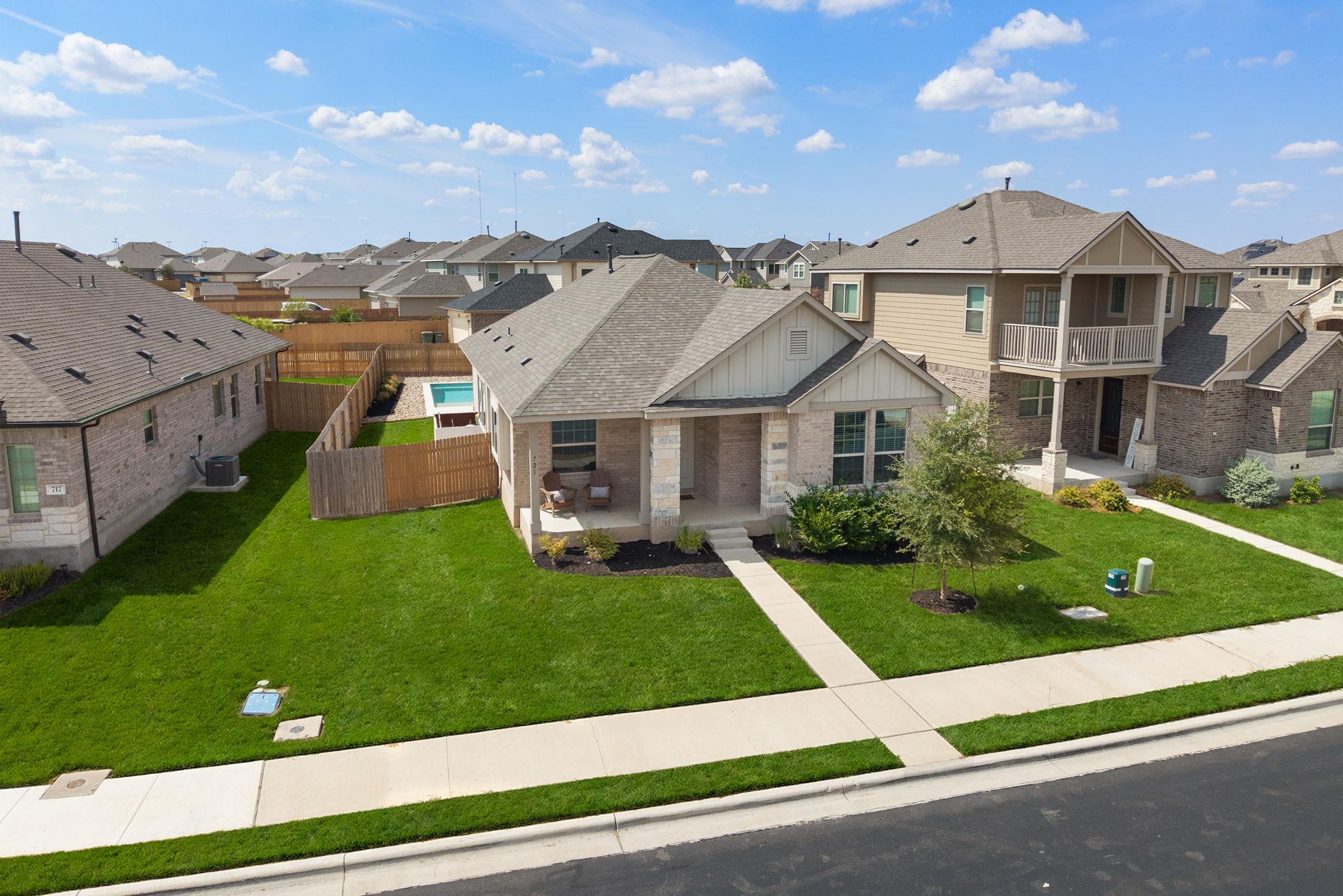 721  Paddock Ln, photo 3