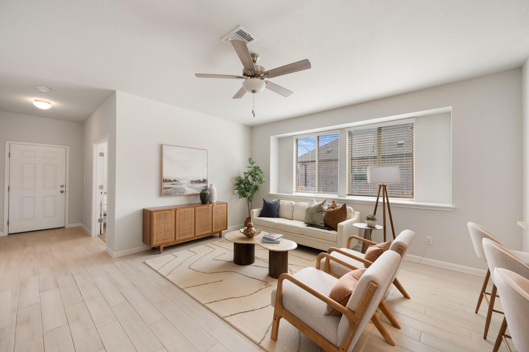 721  Paddock Ln, photo 9