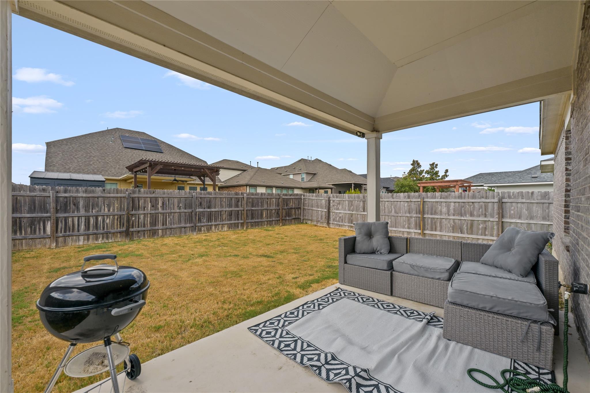 17100  Alturas Ave, photo 2