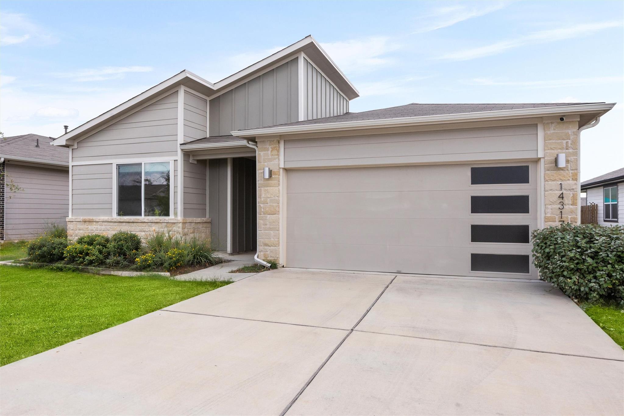14317  Cantarra Dr, photo 3