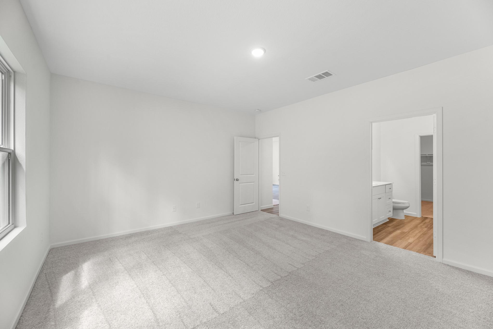 301 Sieders St photo 11