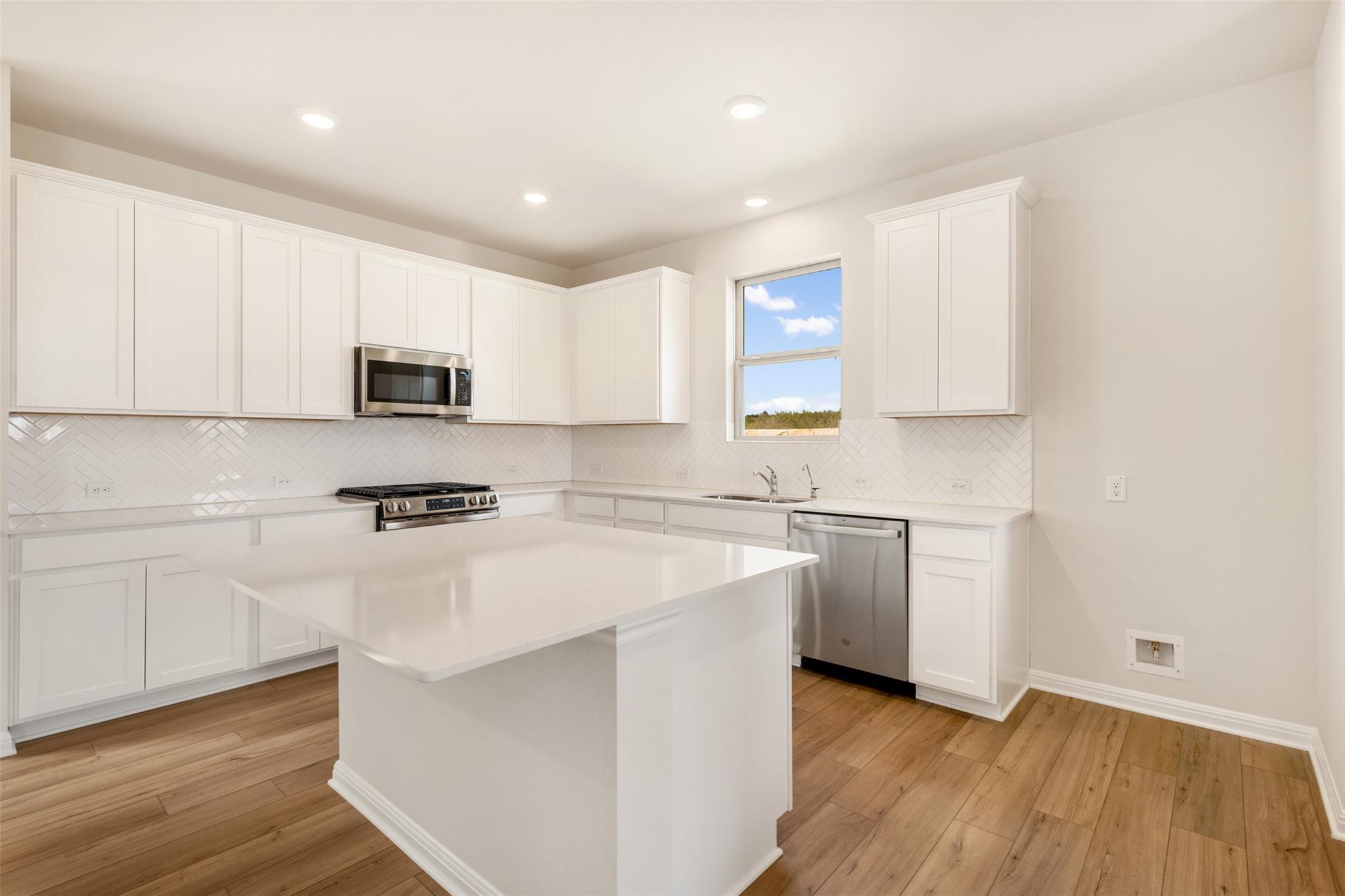205 Hat Creek Dr photo 8