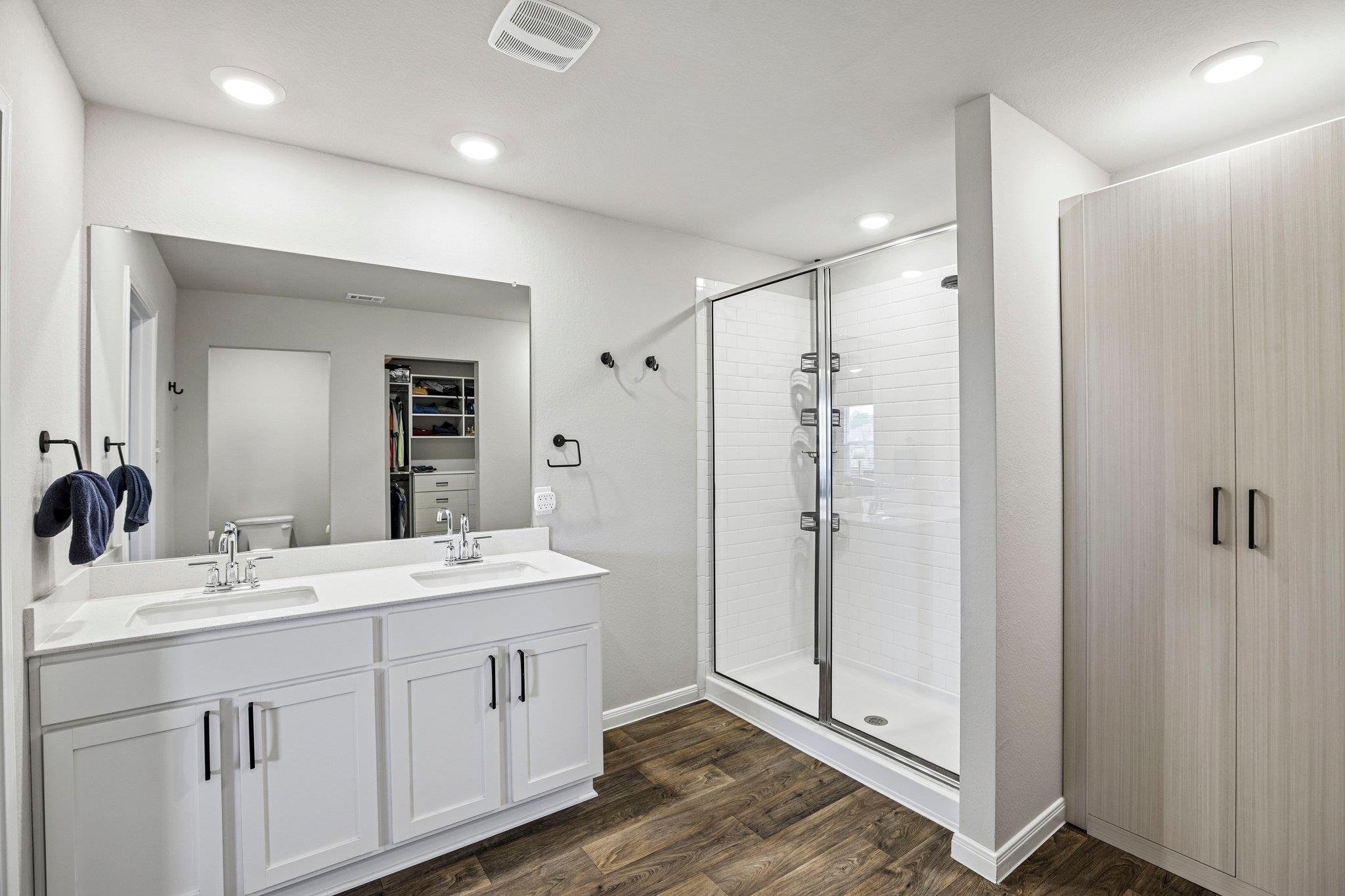 565  Apache Plum Dr, photo 10