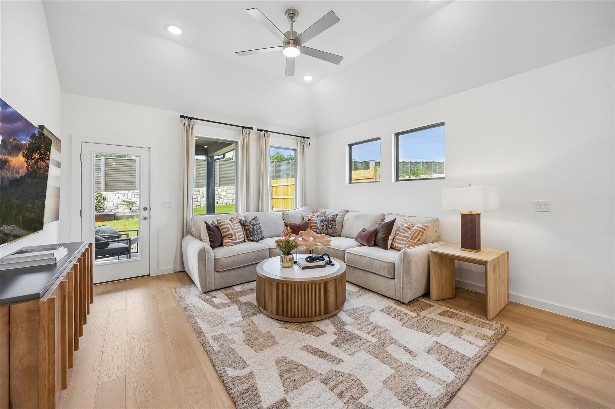10912  True Valor Dr, photo 9