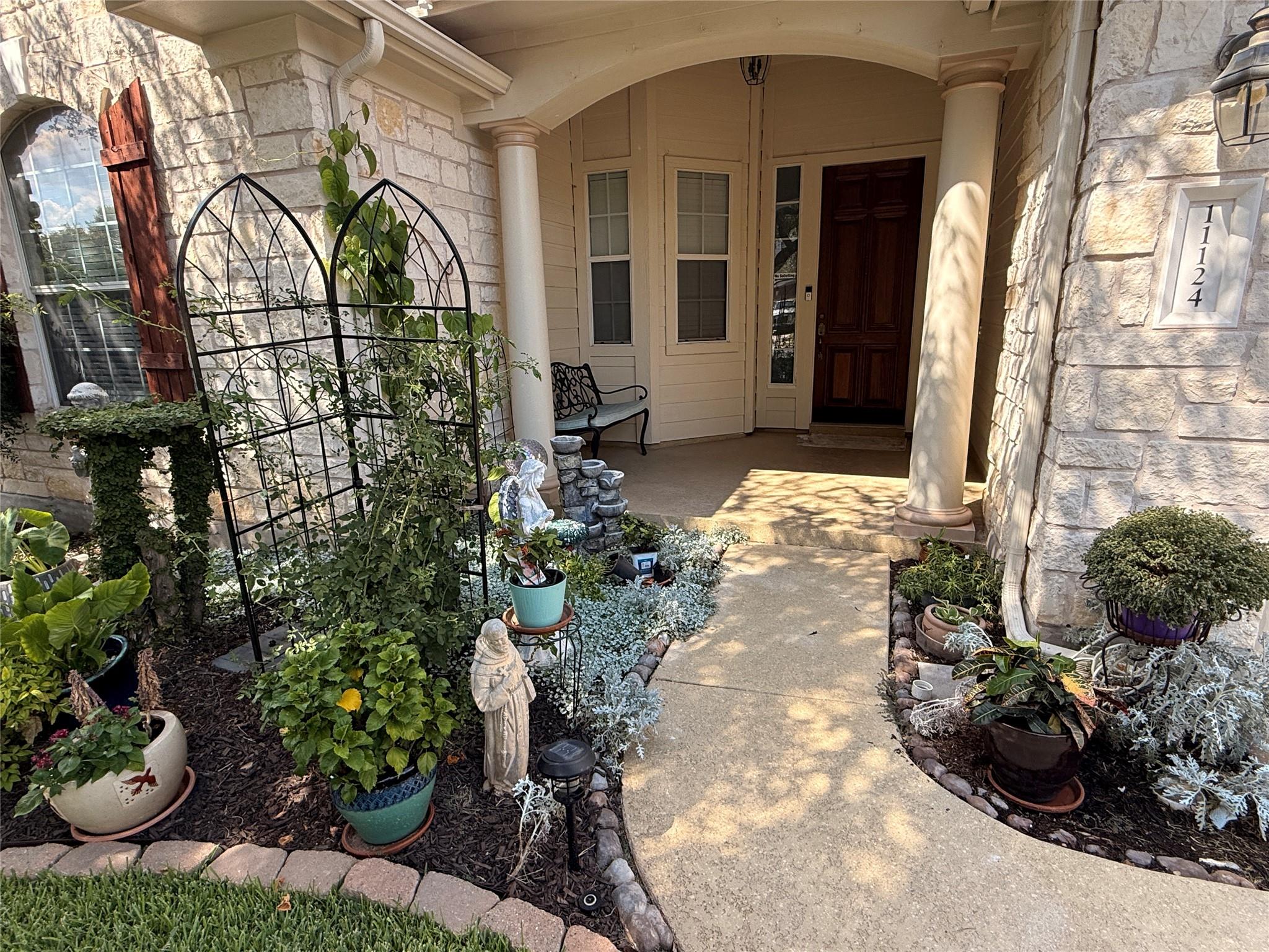 11124  Sandstone Trl, photo 3