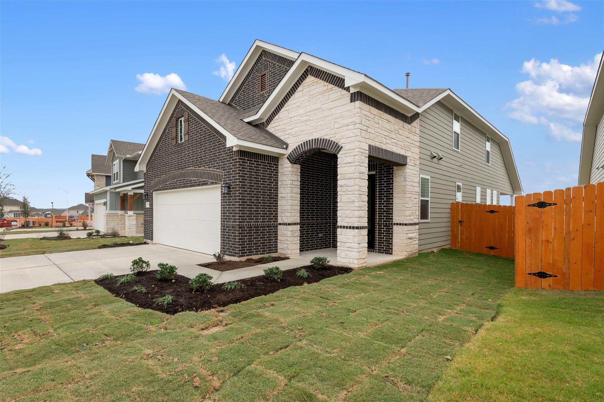 213 Clover Bnd photo 4
