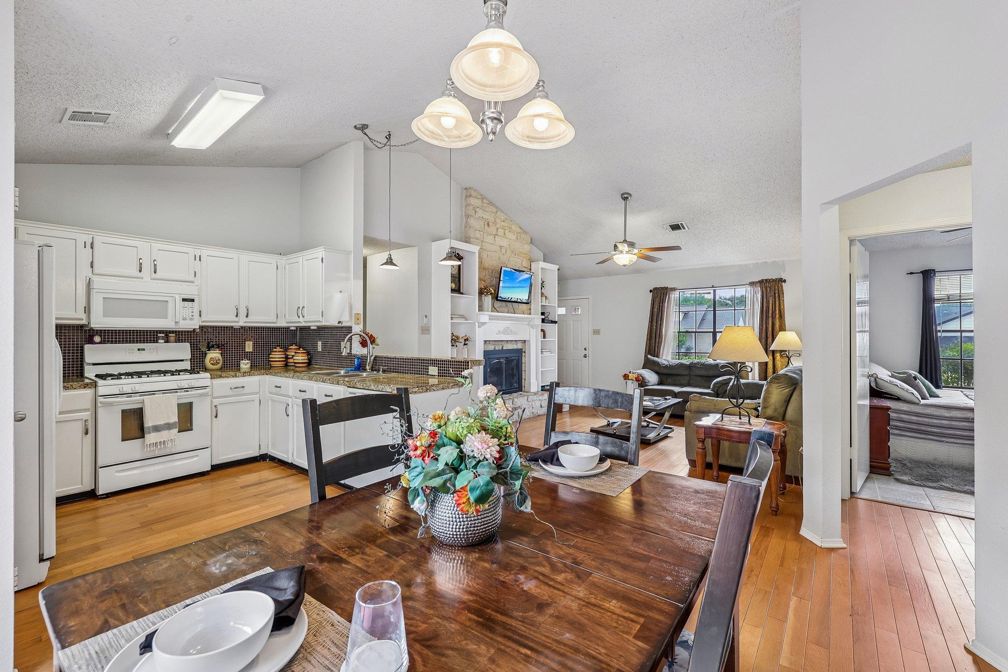 1705  Primrose Trl, photo 9