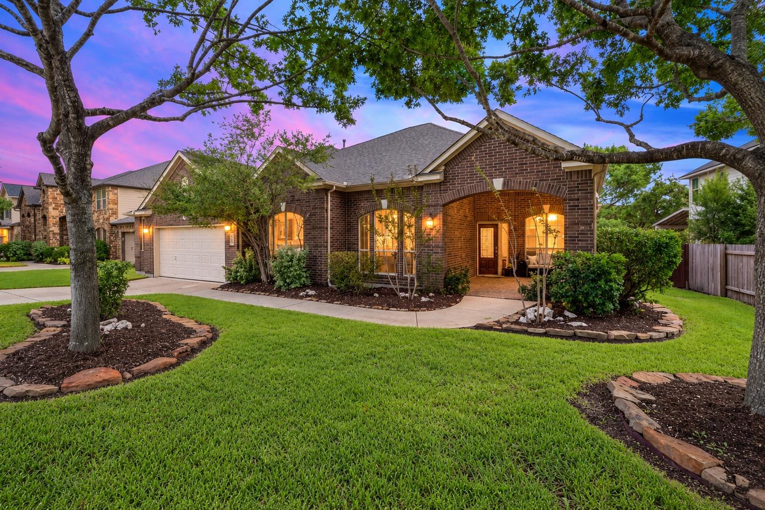 808  Canyon Springs Dr, photo 3